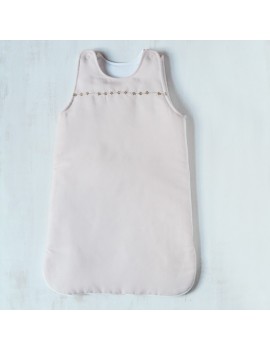 Gigoteuse rose poudre avec broderie GUIRLANDE